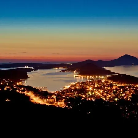 Apartment Apartments Mali Losinj