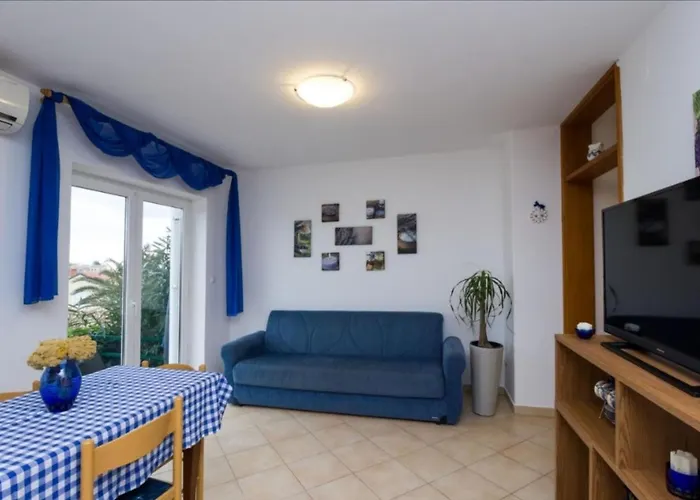 Apartments Mali Losinj 公寓