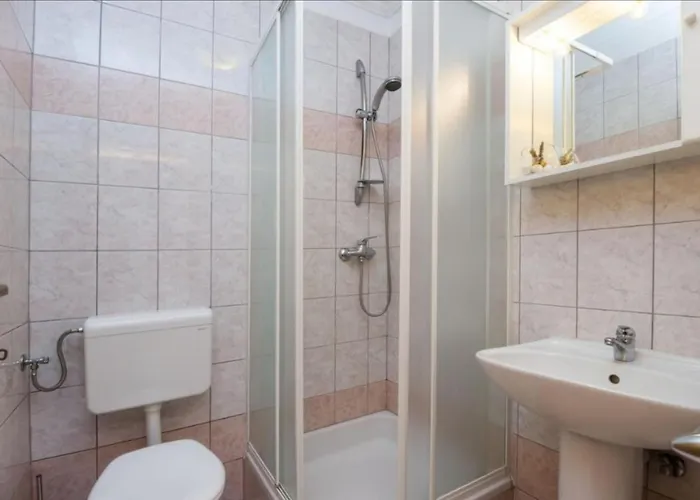 Apartments Mali Losinj 木洛希尼