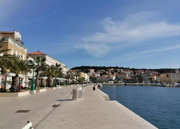 Apartments Mali Losinj